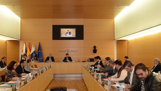 Imagen de El Cabildo informa a los ayuntamientos de Tenerife del presupuesto del próximo año