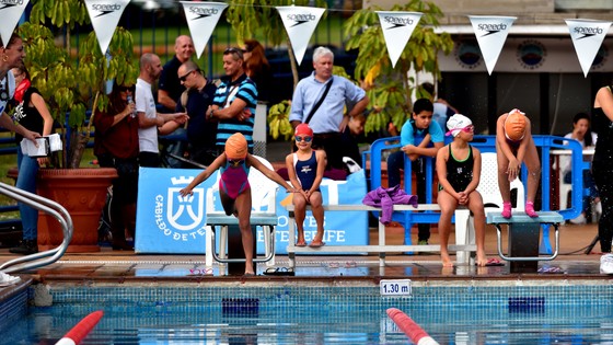 Imagen de El debut de la natación de los XXIX Juegos Cabildo congrega a medio millar de deportistas 