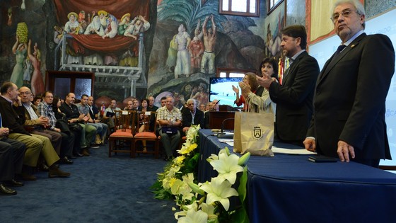 Imagen de El Cabildo celebra el día de la Patrona con un homenaje a sus empleados jubilados 