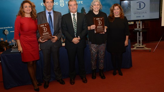 Imagen de El Cabildo reconoce la labor de inserción de dos empresas tinerfeñas, con el premio Sinpromi Integra