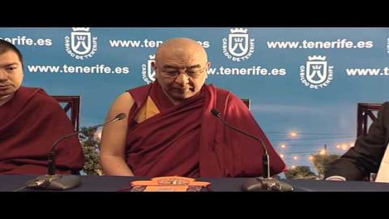 Imagen de El Presidente del Cabildo recibe al venerable lama Tamthog Rinpoche      