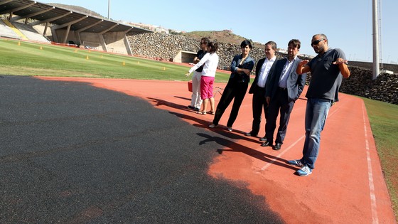 Imagen de El Cabildo invierte unos 307.000 euros en la sustitución de la pista exterior del Centro de Atletismo de Tenerife 