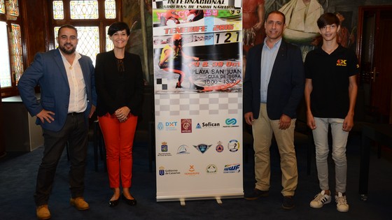 Imagen de El V Open Internacional de esquí náutico Playa San Juan reunirá a los mejores especialistas mundiales en la Isla