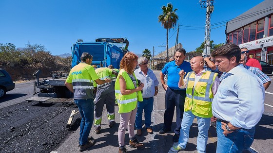 Imagen de El Cabildo comienza los trabajos para mejorar la carretera que une Valle San Lorenzo con Guaza