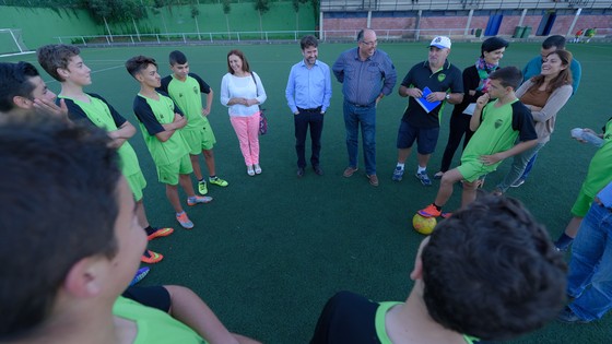 Imagen de El Cabildo y el Ayuntamiento de El Sauzal visitan las obras del Complejo Deportivo El Ravelo y el Polideportivo Municipal 