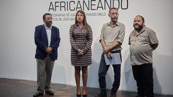 Imagen de El Cabildo abre 'Africaneando',  muestra fotográfica de Juan José Ramos y textos del periodista José Naranjo