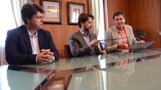 Imagen de El Cabildo y Microsoft Ibérica se alían en el apoyo a emprendedores y startups de base tecnológica