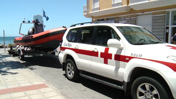 Imagen de El Cabildo cede una embarcación a Cruz Roja para labores de salvamento en el litoral de Granadilla