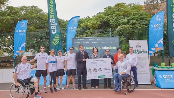 Imagen de El Complejo Deportivo Santa Cruz-Ofra acoge una jornada de deporte inclusivo
